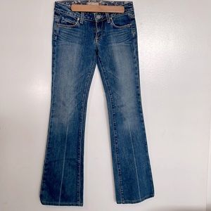 Women’s Paige Laurel Canyon Embroidered back pockets jeans size 24 x 29.
